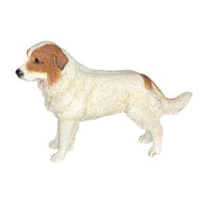 Pyreneittenkoira-patsas